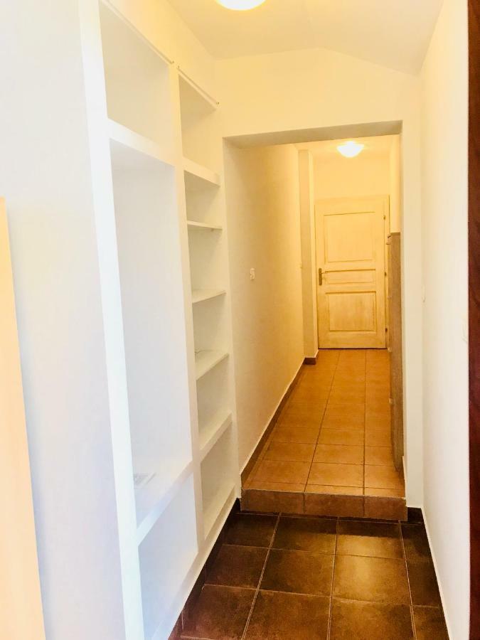 Apartments Vidovic Cezarji ภายนอก รูปภาพ