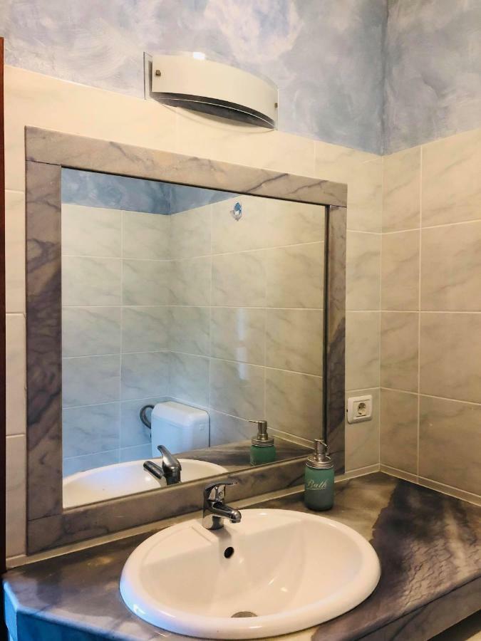 Apartments Vidovic Cezarji ภายนอก รูปภาพ