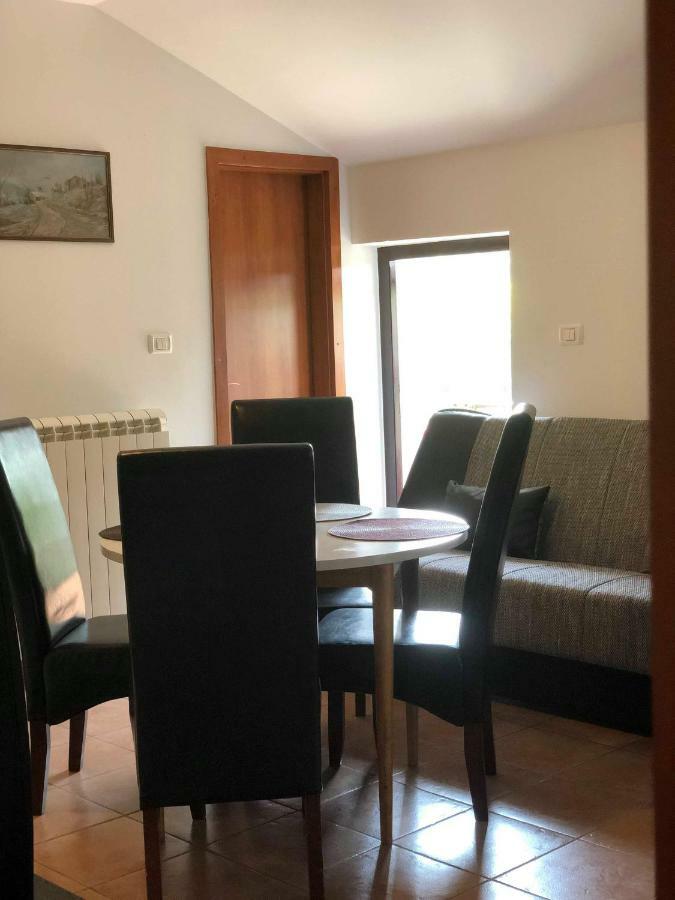 Apartments Vidovic Cezarji ภายนอก รูปภาพ